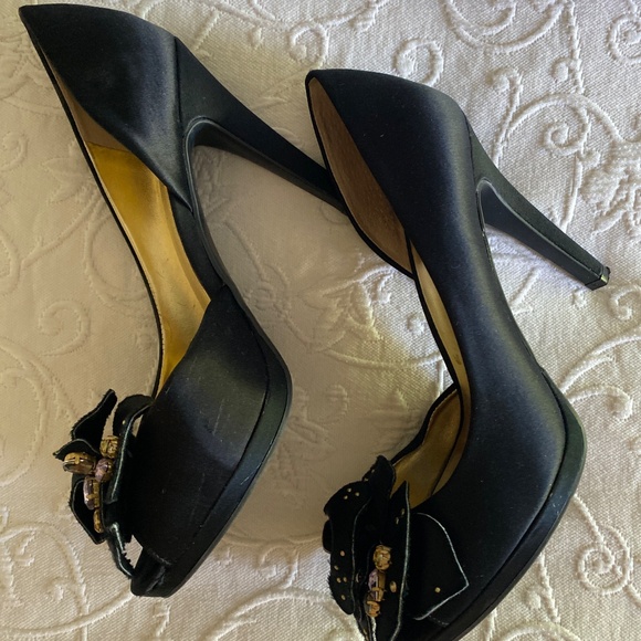 Nine West satin black evening pumps sandals 6.5 - Picture 2 of 5